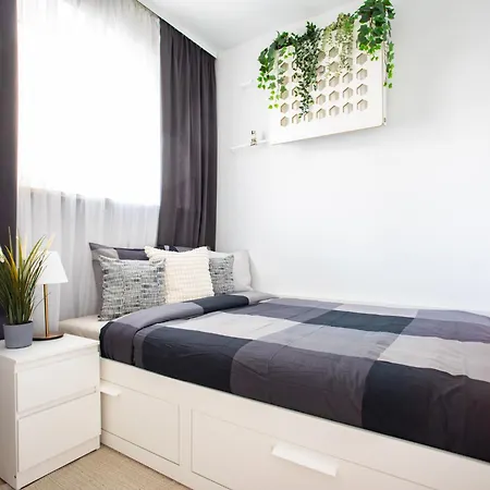 Nowowiejskiego 22 - Centrum Познань